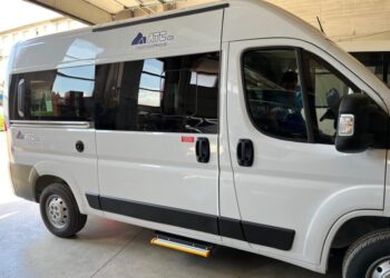 Capri e Anacapri, svolta per la mobilità inclusiva: l’ATC presenta il veicolo per il trasporto di persone con disabilità