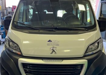 Capri e Anacapri, svolta per la mobilità inclusiva: l’ATC presenta il veicolo per il trasporto di persone con disabilità