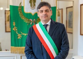 Il sindaco di Capri: stop all’uso selvaggio di bici e monopattini