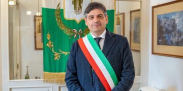 Il sindaco di Capri: stop all’uso selvaggio di bici e monopattini