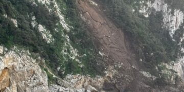Frana a Capri, divieto di ormeggio e transito nello specchio d’acqua sottostante