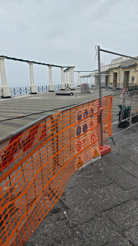 Al via le verifiche per una scala mobile da Marina Grande a Capri