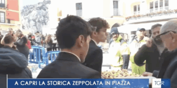 TGR: A CAPRI LA STORICA ZEPPOLATA IN PIAZZA (Video)