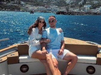 Lobotka a Capri: gita in barca con la compagna nel giorno di riposo