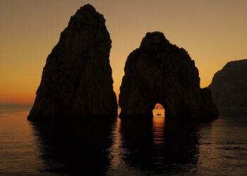 Capri, Oltre l’Immediato: un manifesto visivo per riscoprire l’isola