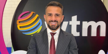 Napoli, boom di turisti e trasporti a singhiozzo. Conte: Il caos di Pasqua? E’ destinato a ripetersi nel prossimo ponte