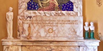 “La Dimora Svelata” – Passeggiata culturale a Casa Eliana – 26 aprile ore 10.30 , Capri