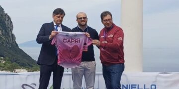 A Capri le scale mobili per salire da Marina Grande