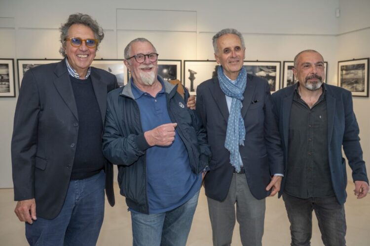 Capri, Oltre l’immediato: Inaugurata la collettiva che da voce all’anima profonda dell’isola – Fino al 10 Maggio in mostra alla Fondazione SMZ