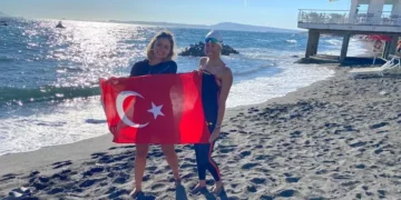 Nuoto di fondo: un’atleta turca batte anche gli uomini a Capri-Torre del Greco