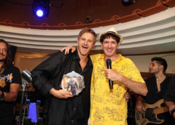 Dalla musica alla F1: Alexander Ludwig e Carlos Sainz ospiti d’eccezione all’Anema e Core