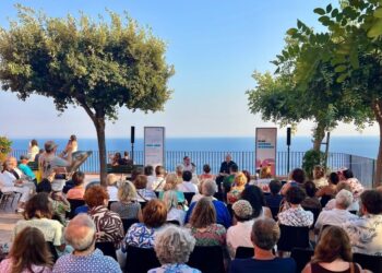 Le Conversazioni a Capri | Al via il secondo week end di incontri con WILLIAM OLDROYD, YASMINA REZA, WALTER SITI | dal 3 al 5 luglio, Piazzetta Tragara ore 19