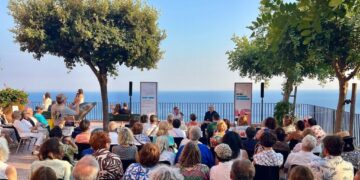 Le Conversazioni a Capri | Al via il secondo week end di incontri con WILLIAM OLDROYD, YASMINA REZA, WALTER SITI | dal 3 al 5 luglio, Piazzetta Tragara ore 19