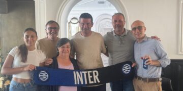 L’Inter Club del Centenario Isola di Capri con il simbolo nerazzurro del “pokerissimo” Cristian Chivu