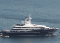 A Capri lo yacht di Al-Thani, nuovo proprietario della berlusconiana Villa Certosa in Sardegna