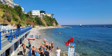 Nuoto, Capri-Napoli, prove open: partenza da Le Ondine Beach Club. Questa mattina la prima delle tre prove