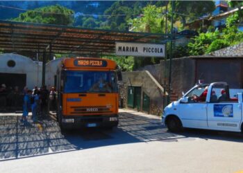 A Capri per tutta l’estate stop auto a Marina Piccola