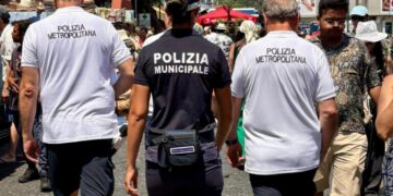 A Capri gommone in avaria, primo intervento della nuova polizia marittima