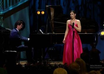 Musica tra le stelle a Villa San Michele ad Anacapri: sul palco il soprano Clarice Granado e il pianista John Nalan