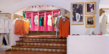 Capri Couture: tre generazioni di donne nel cuore della Certosa