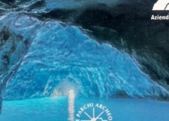 Capri, la cultura viaggia in bus: le opere d’arte e i siti storici sulle nuove tessere ATC