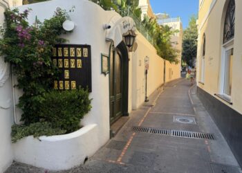 Una strada per Lembo «Protagonista di Capri»