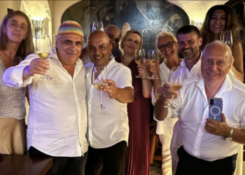 Festa a sorpresa a Capri per il “re delle ciliegie” Roberto Santorelli, past-president di Confindustria Bulgaria