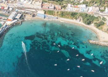 Capri: approvata la delibera per la riqualificazione della spiaggia pubblica di Marina Grande