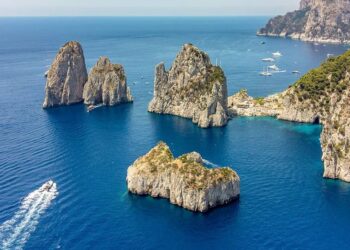 È Capri l’isola italiana più scelta dai viaggiatori del Belpaese nell’estate 2026