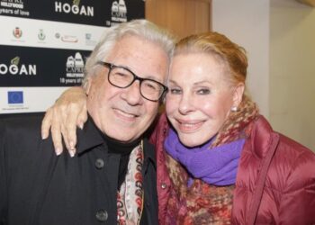 PARADISE, RAI2 CHIUDE DA ISCHIA NEL MITO DI PAOLI E LA VANONI. Lola Ponce, Lina Sastri, Numa e Phil Palmer protagonisti della 20esima puntata dello show di Pascal Vicedomini