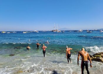 Capri-Napoli, un azzurro va a caccia del record
