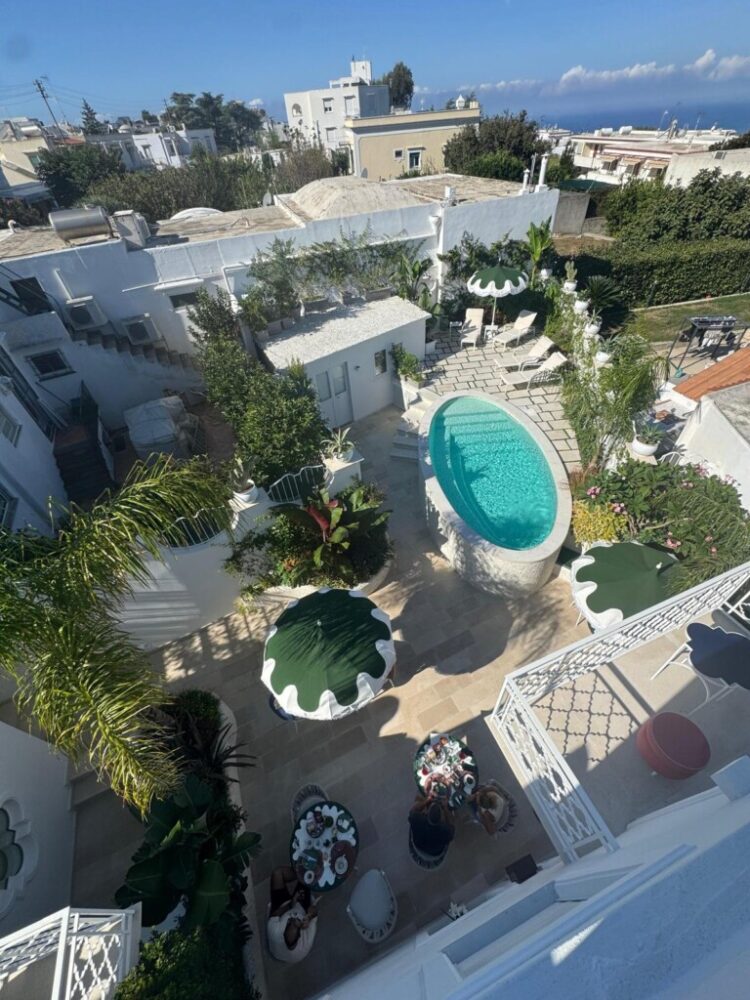 L’Estate magica di Lussi Capri: dove la privacy di una villa incontra il fascino dell’extra lusso