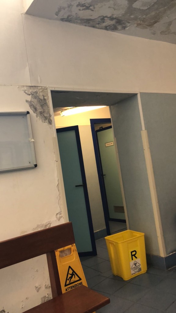 Maltempo: a Capri in pronto soccorso acqua da tetto. Caduta sassi su strada