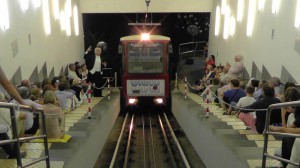 S5730009