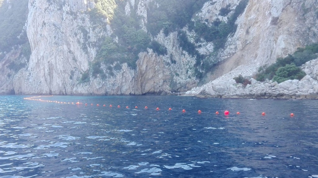 Marina di Caterola barriera galleggiante contro nuove frane