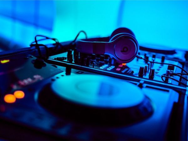 In console musica «piratata», i dj nel mirino della Finanza