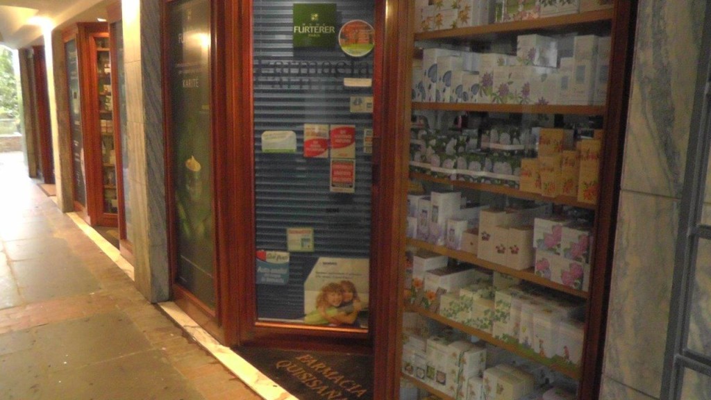 Furto in farmacia a Capri, svaligiata la cassaforte, ingente il bottino messo a segno dai ladri.