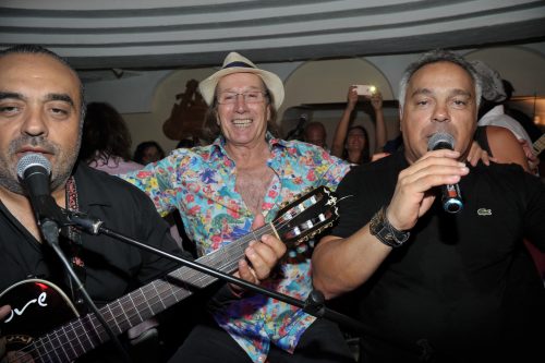 I Gipsy Kings sul palco, show alla taverna Anema a Core