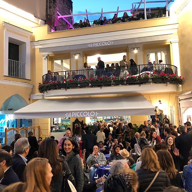 Ottant’anni e un nuovo look: la prima festa è al Piccolo Bar