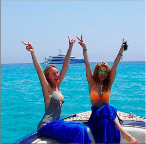 Thalia, cantante messicana in vacanza a Capri. Capri 2015 Capripress